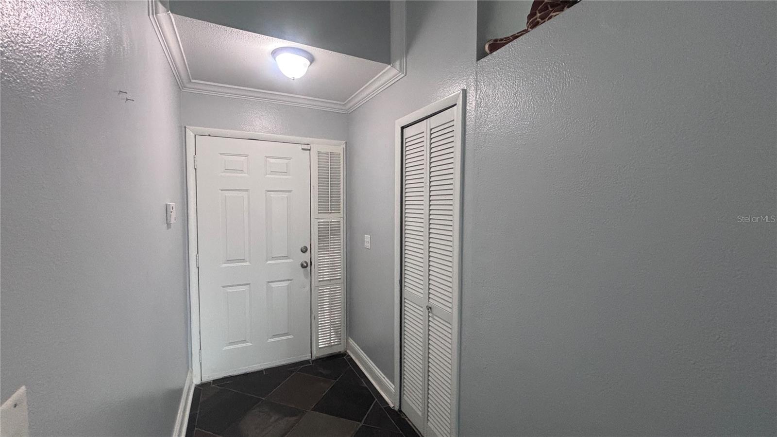 7608 Glades Ct Property Photo 3