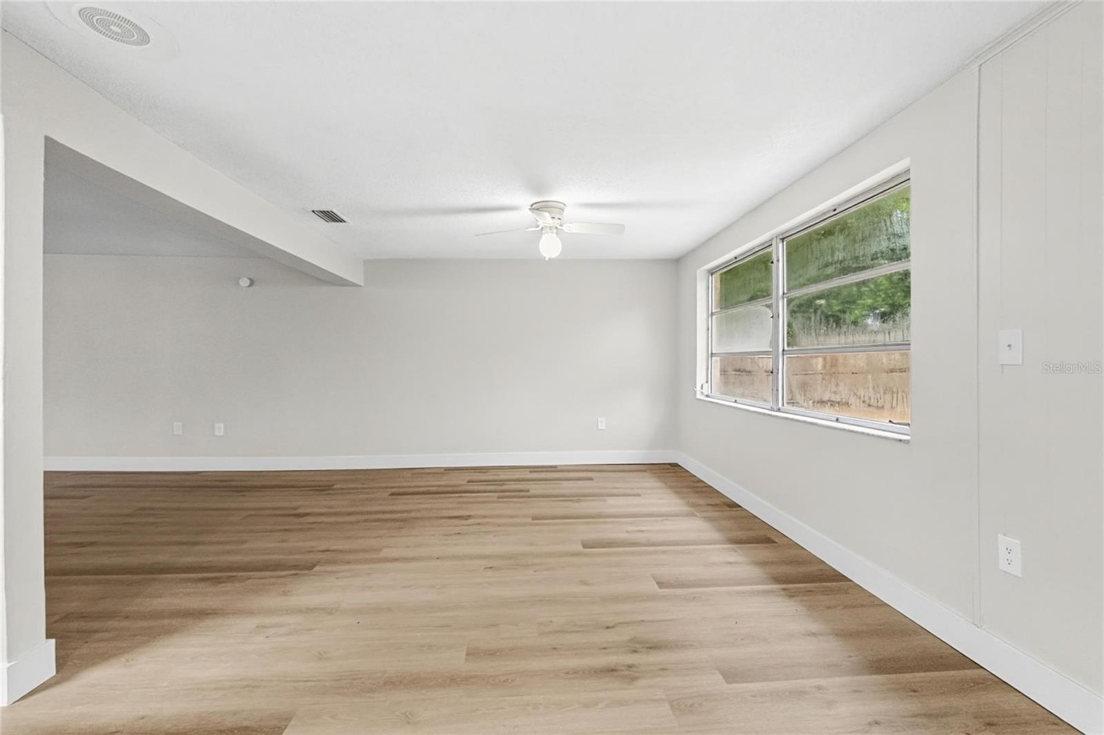 7345 Apache Trl Property Photo 4