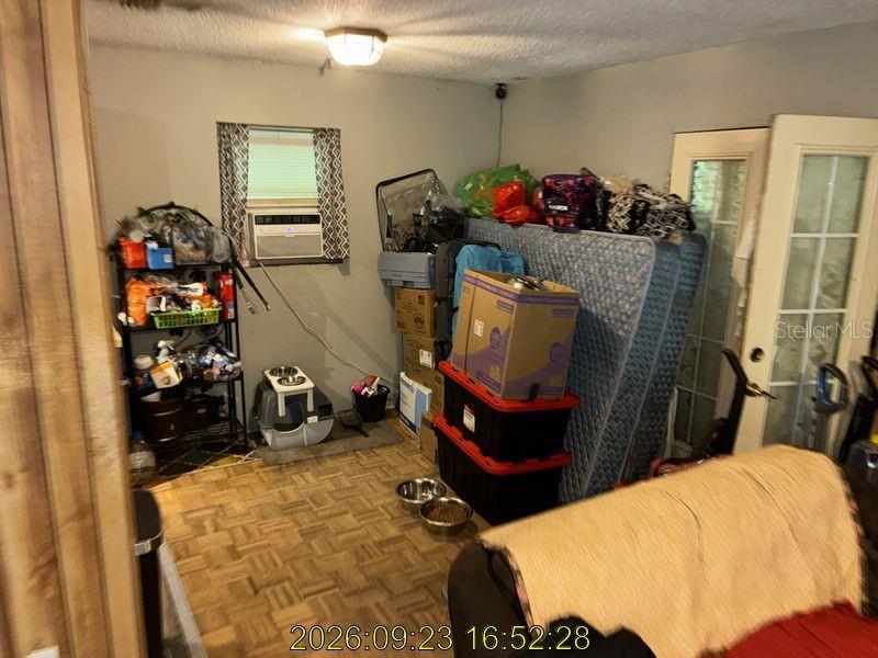 1715 Forbes St Property Photo 7