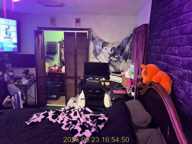1715 Forbes St Property Photo 8