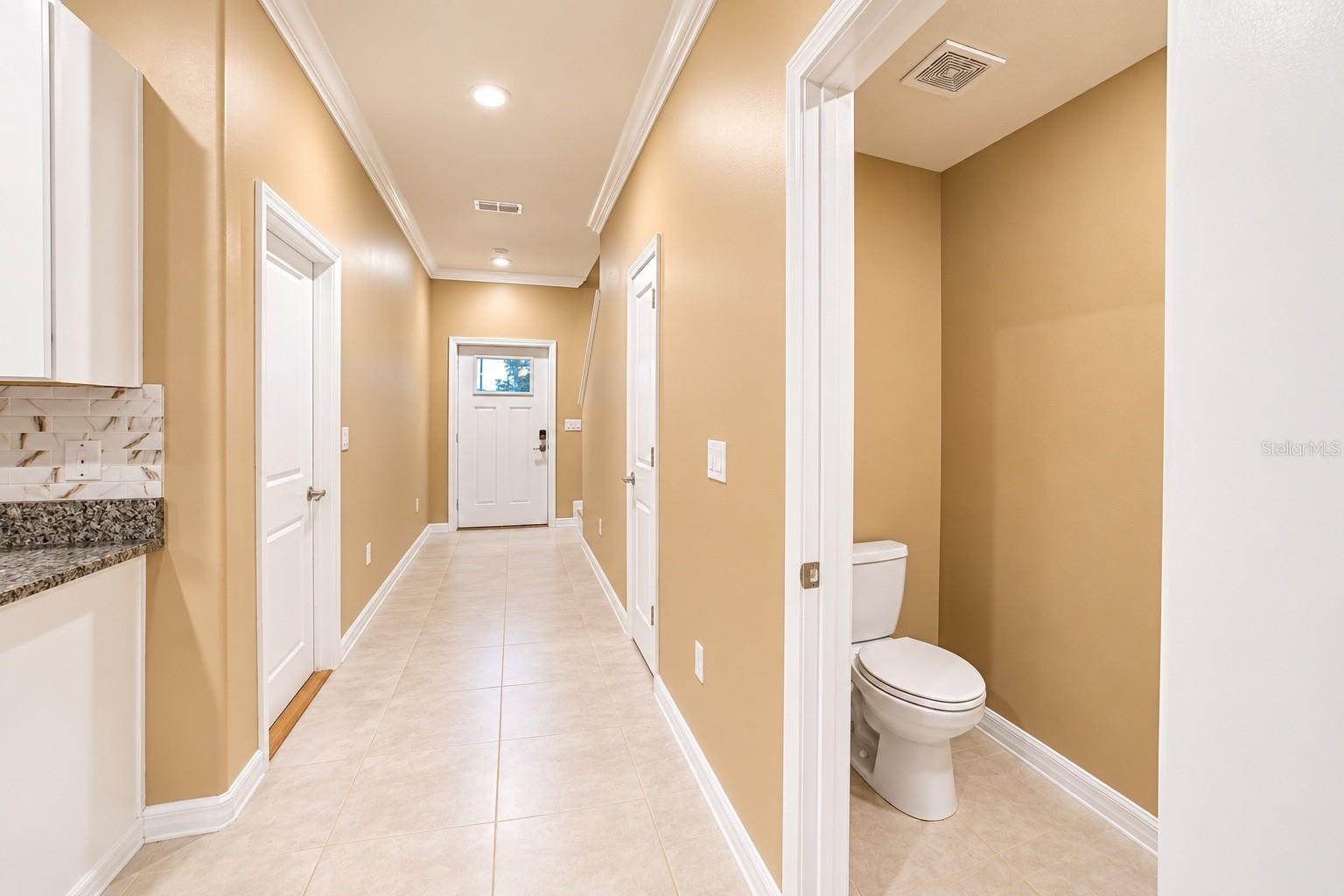 9653 Ashworth Pl Property Photo 4