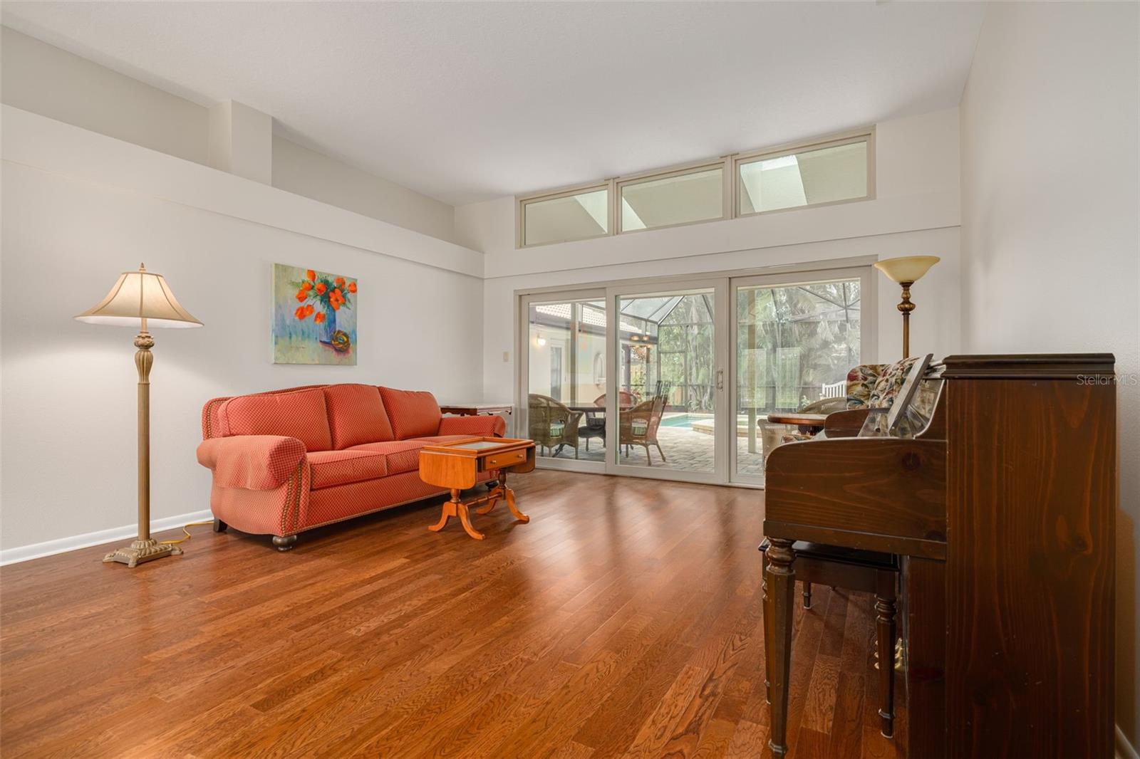 2715 Country Woods Ln Property Photo 6