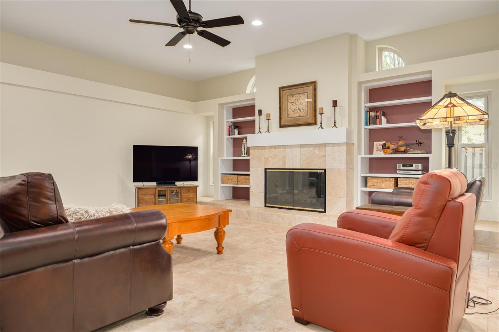 2715 Country Woods Ln Property Photo 10