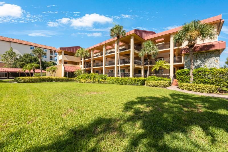 1060 Pinellas Bayway S #103 Property Photo 2