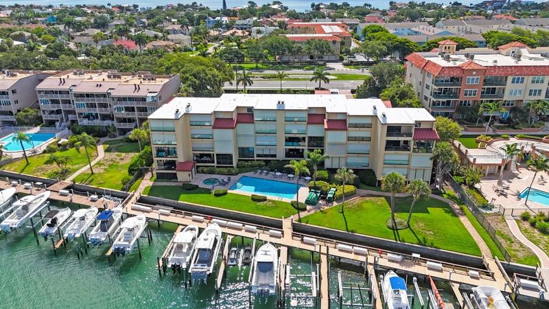 1060 Pinellas Bayway S #103 Property Photo 11