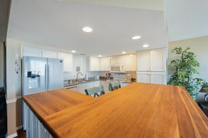 1060 Pinellas Bayway S #103 Property Photo 20