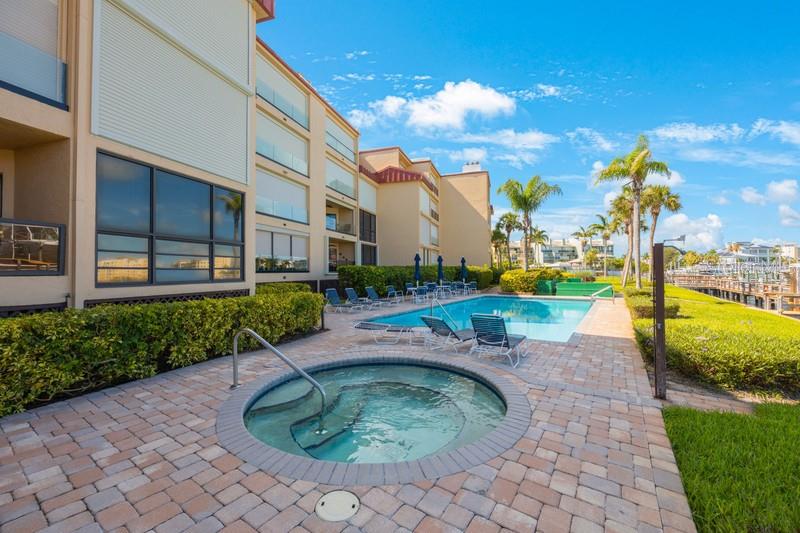 1060 Pinellas Bayway S #103 Property Photo 35