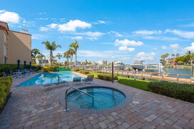 1060 Pinellas Bayway S #103 Property Photo 36