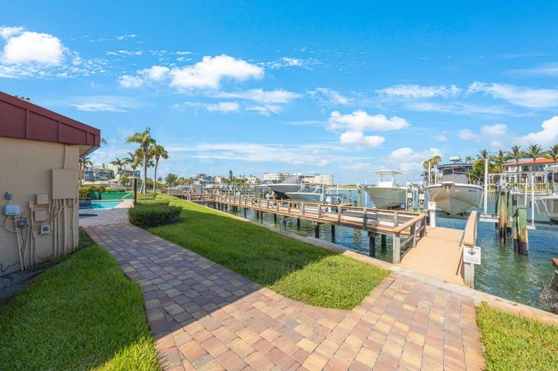 1060 Pinellas Bayway S #103 Property Photo 37