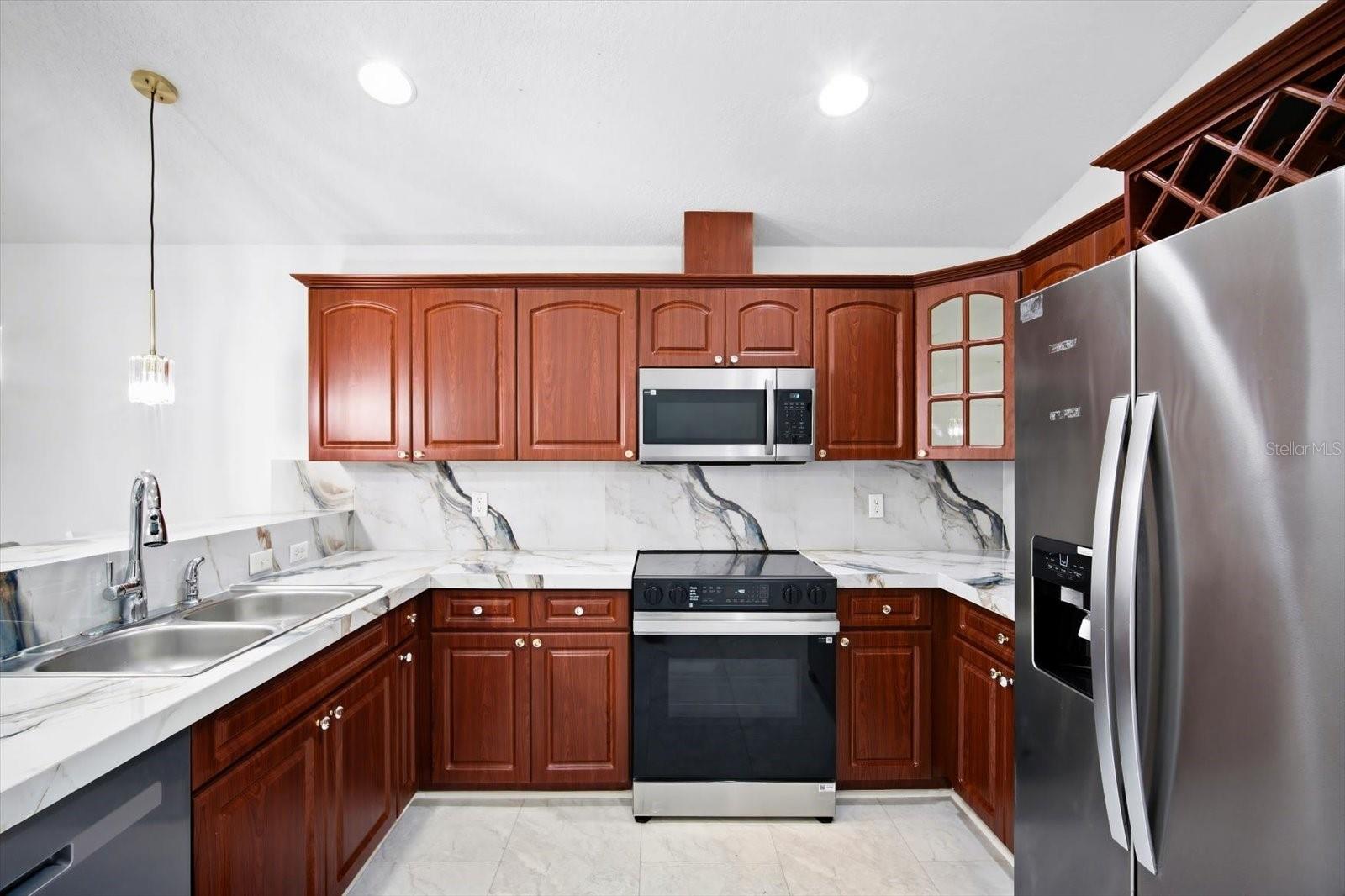 3005 W Chestnut St Property Photo 12