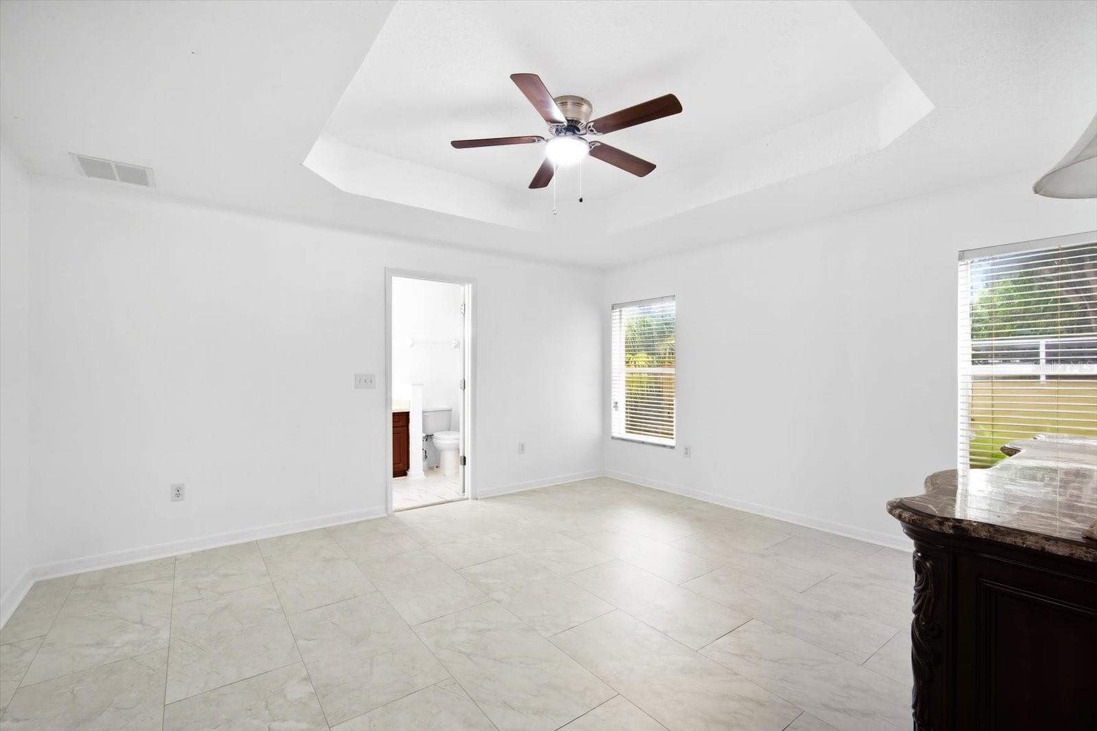 3005 W Chestnut St Property Photo 16