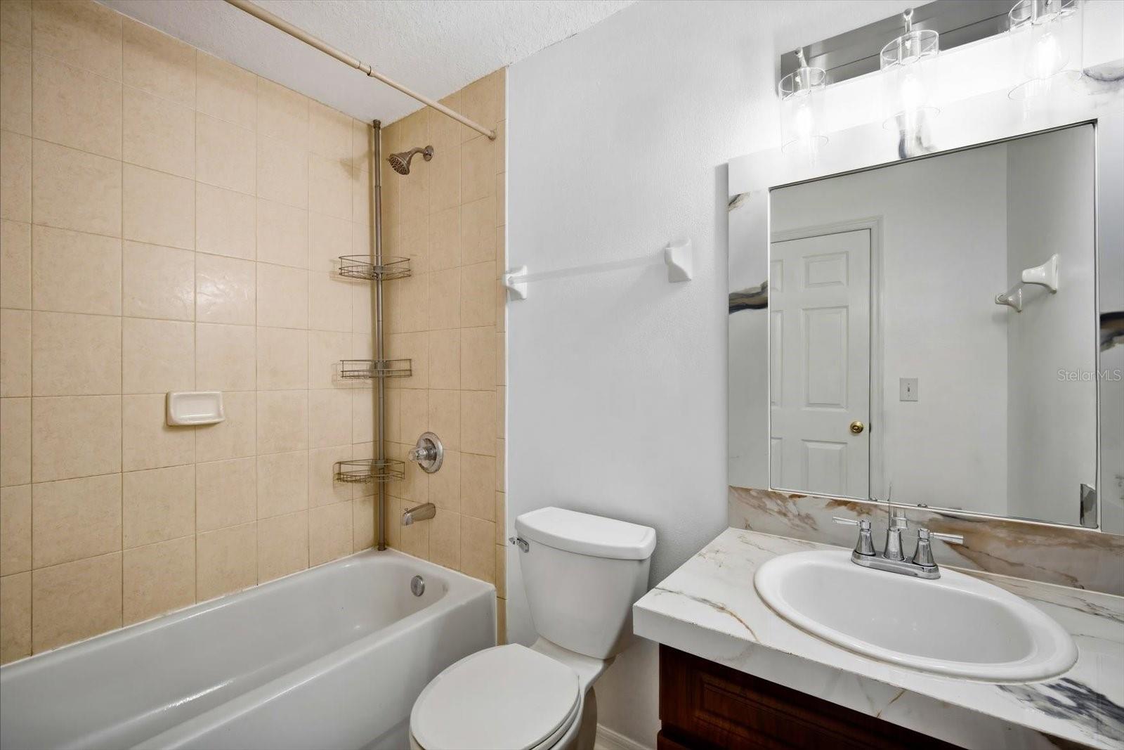 3005 W Chestnut St Property Photo 22
