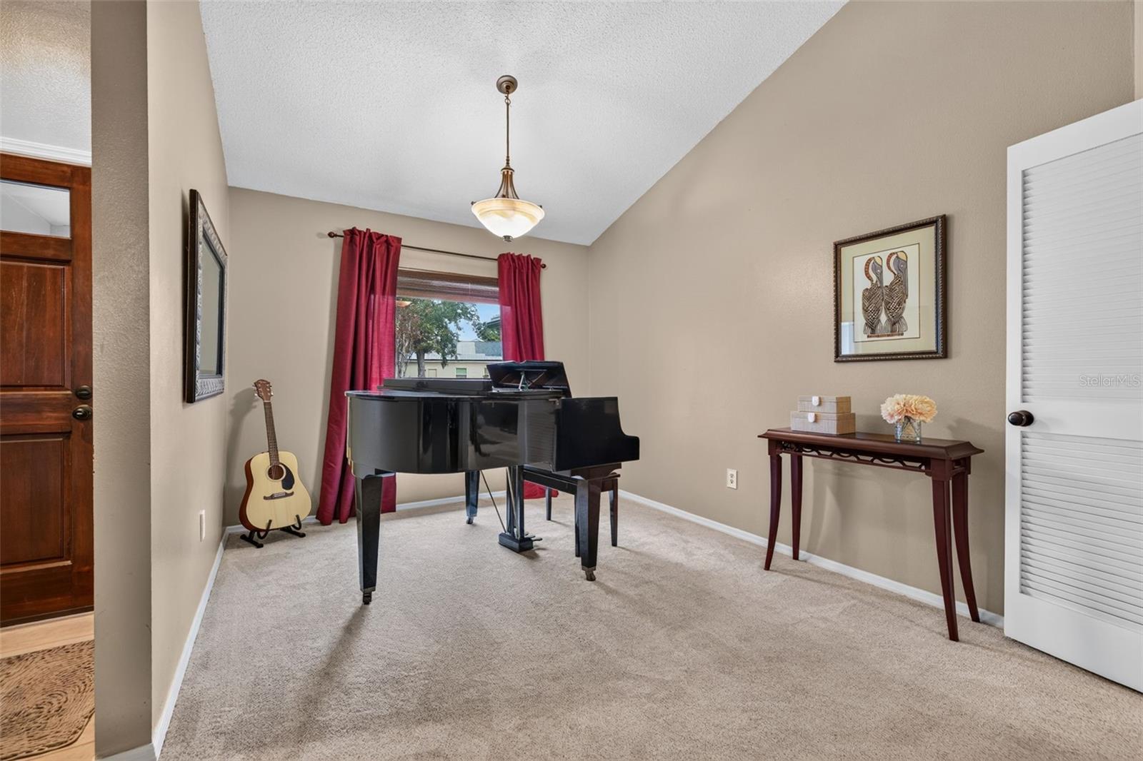 18301 Big Pond Way Property Photo 8