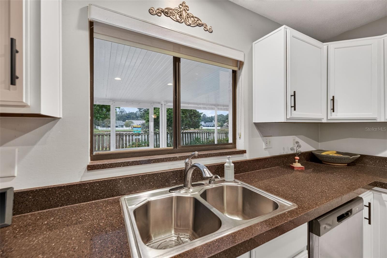 18301 Big Pond Way Property Photo 14