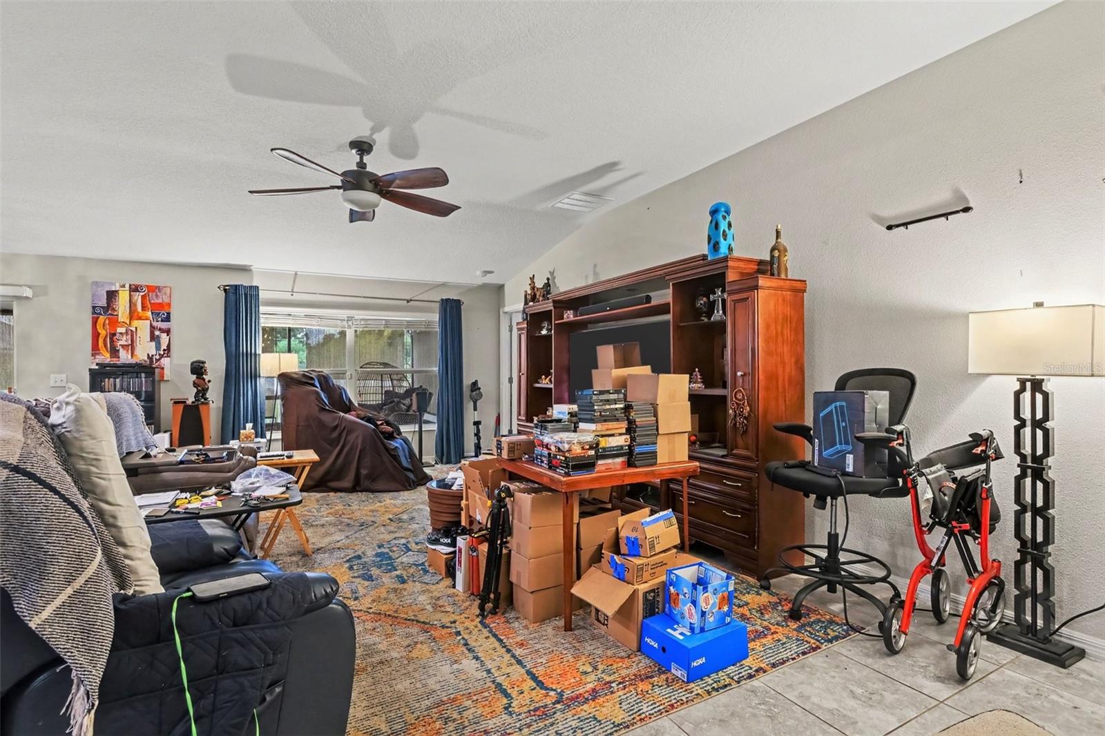 223 Cascade Bend Dr Property Photo 7