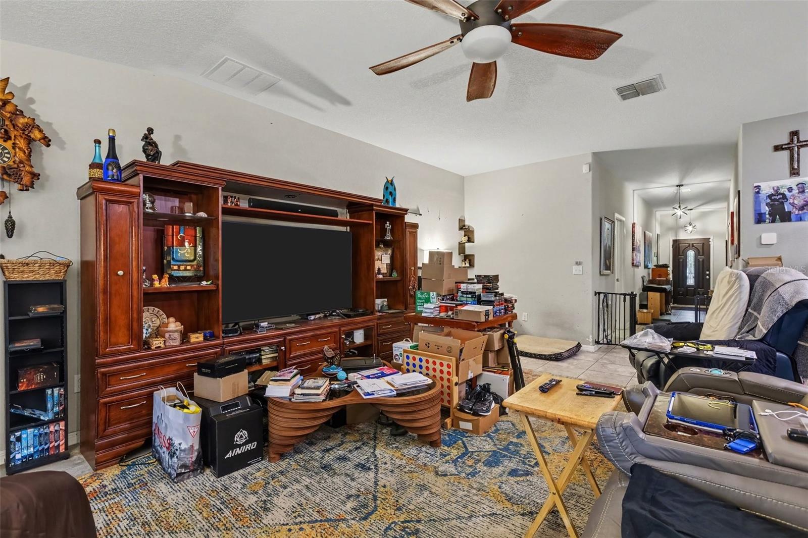 223 Cascade Bend Dr Property Photo 8