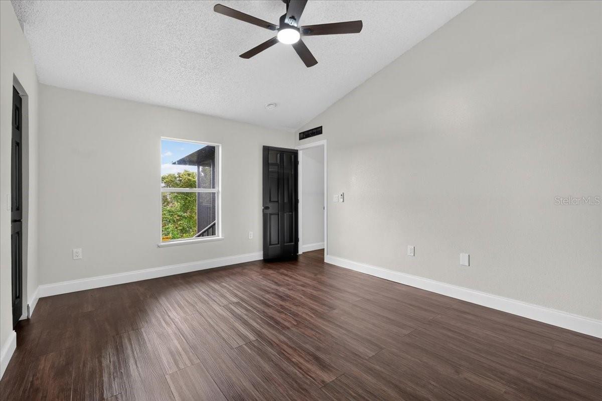 8221 Normandy Dr Property Photo 16