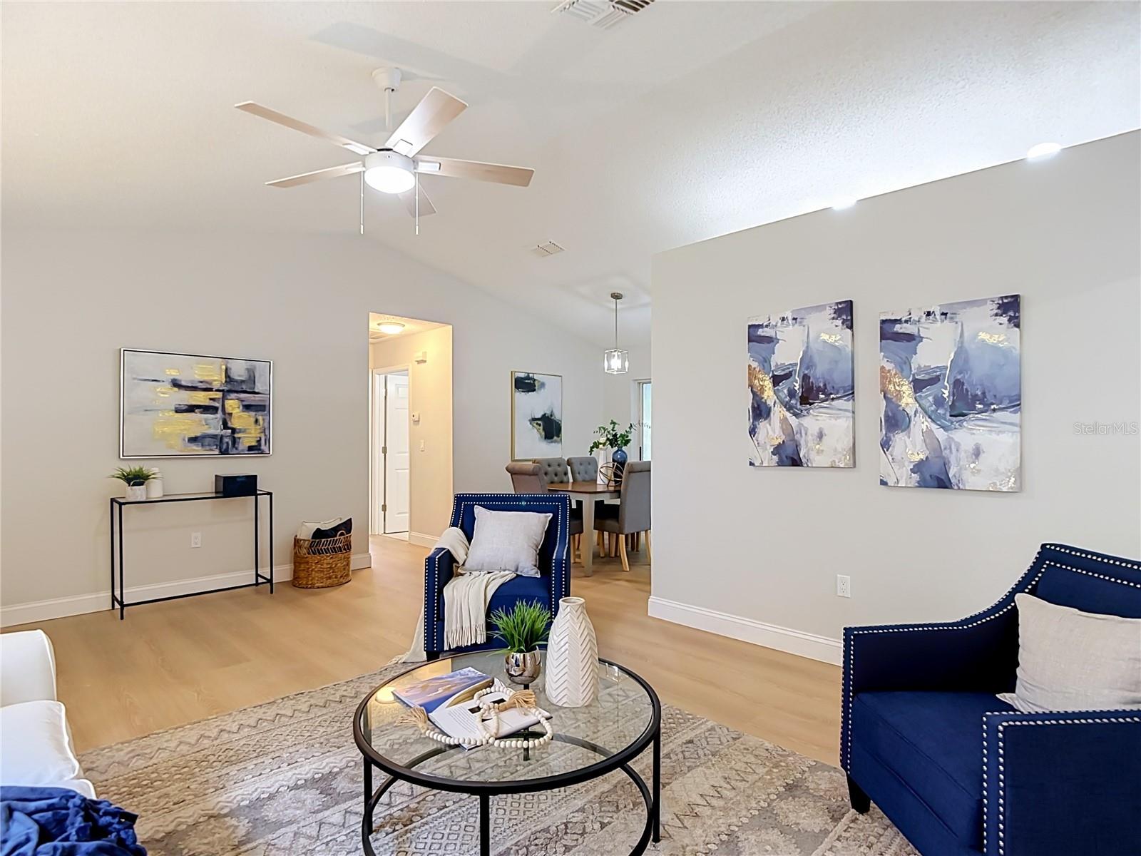 12135 Shafton Rd Property Photo 4