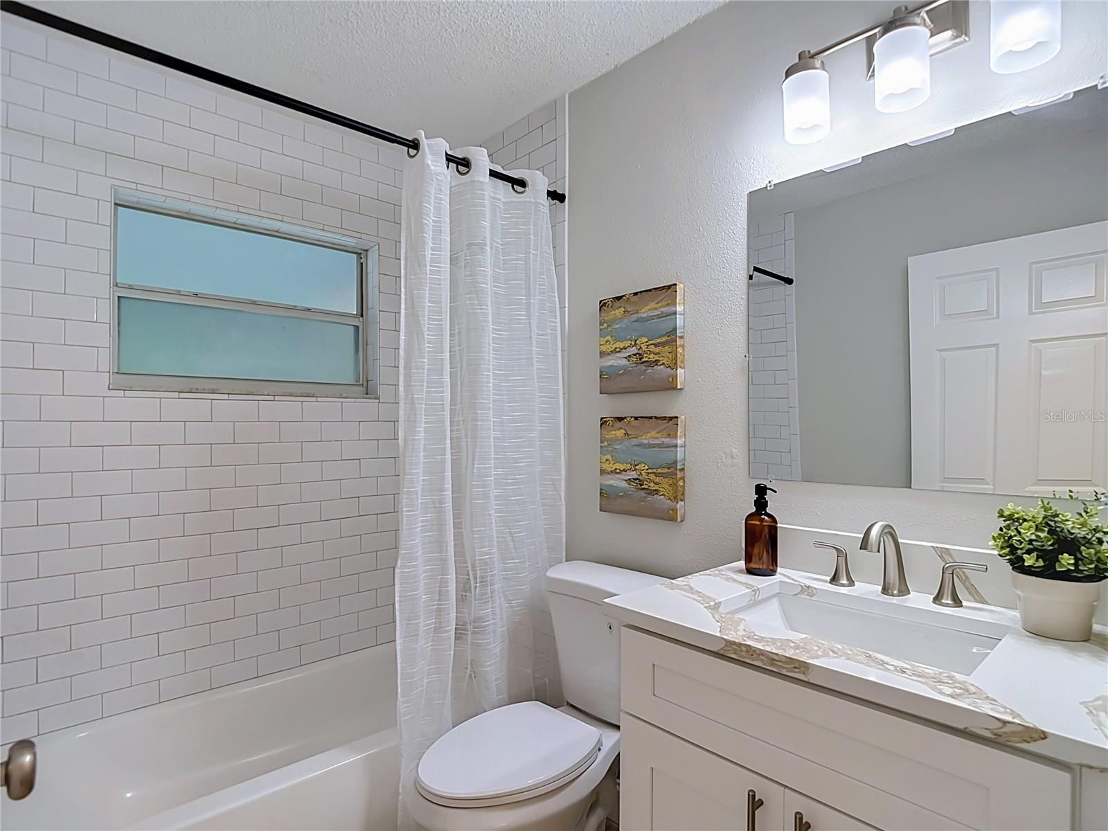 12135 Shafton Rd Property Photo 21