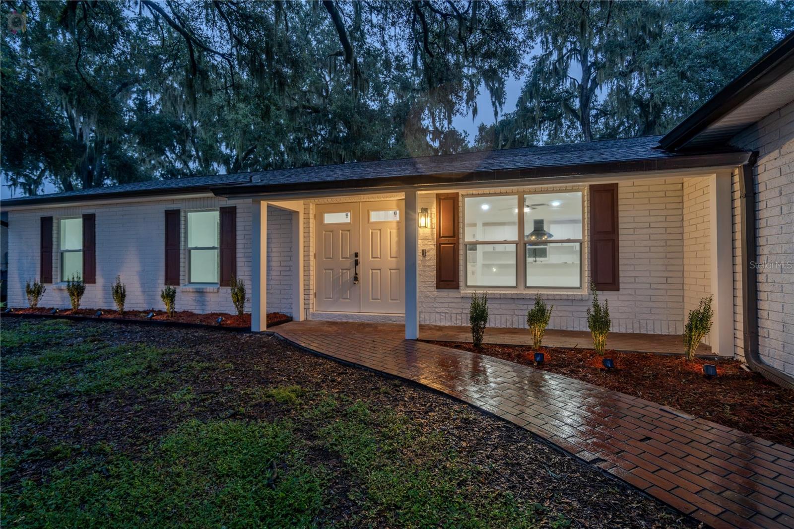 611 ROOKS RD Property Photo 1
