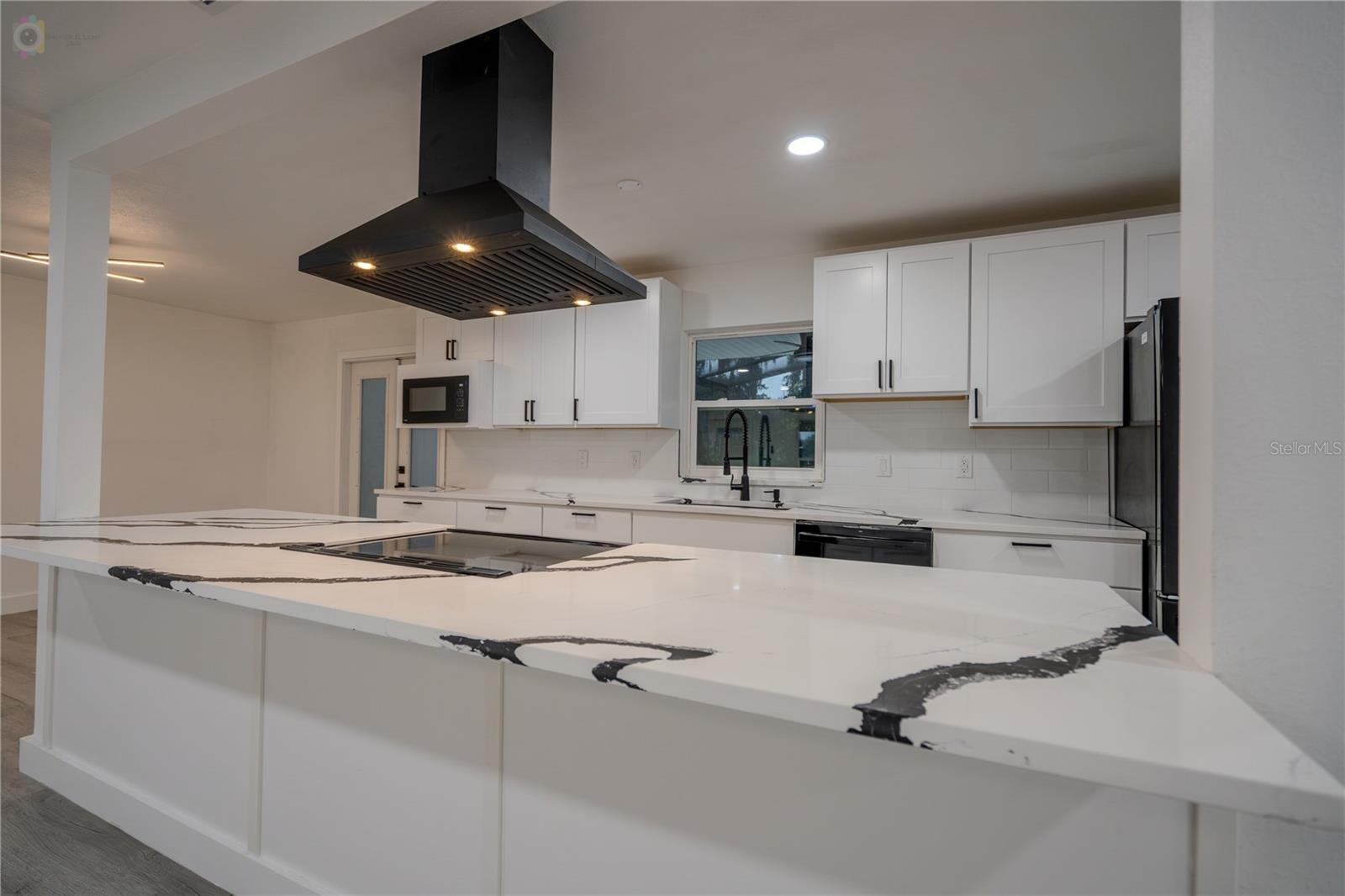 611 Rooks Rd Property Photo 10