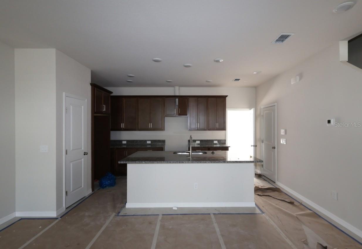 5620 Coopers Hawk Trl Property Photo 6
