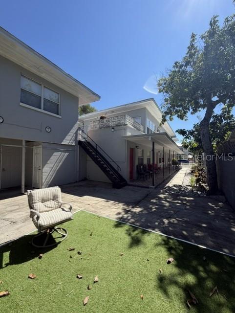 649 7th Ave N Property Photo 3