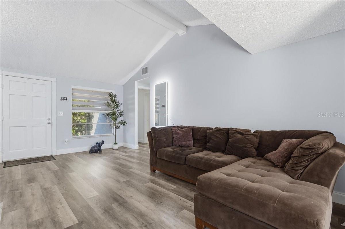 7603 Woodland Oaks Ct Property Photo 6