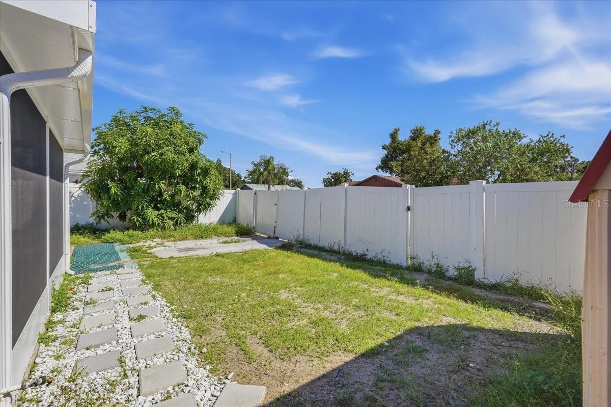 7603 Woodland Oaks Ct Property Photo 32