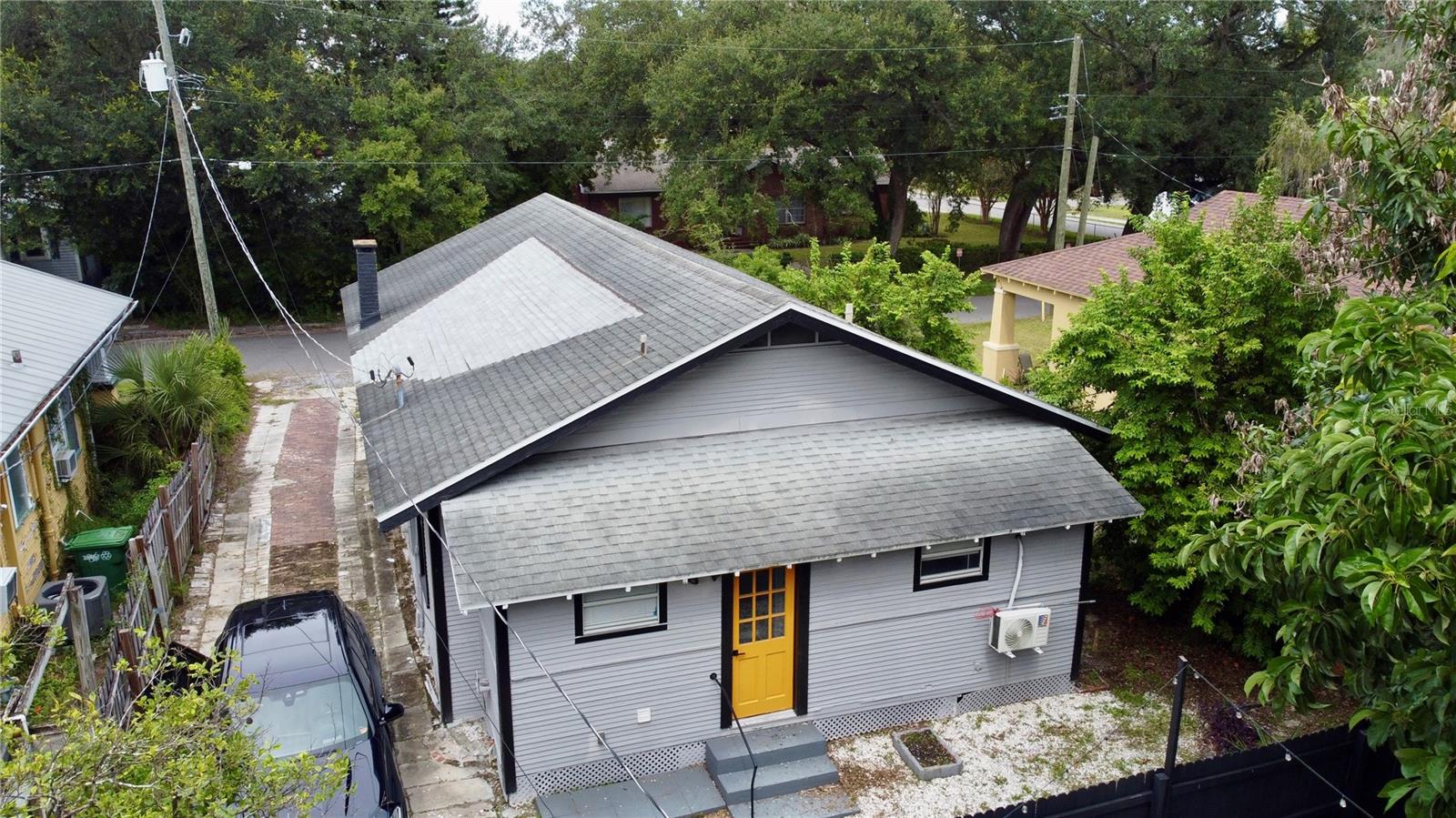 1021 E Cayuga St Property Photo 3