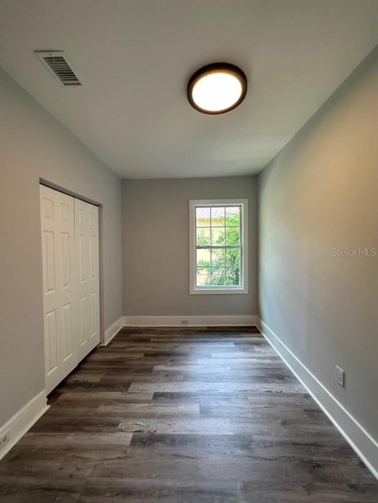 1021 E Cayuga St Property Photo 17