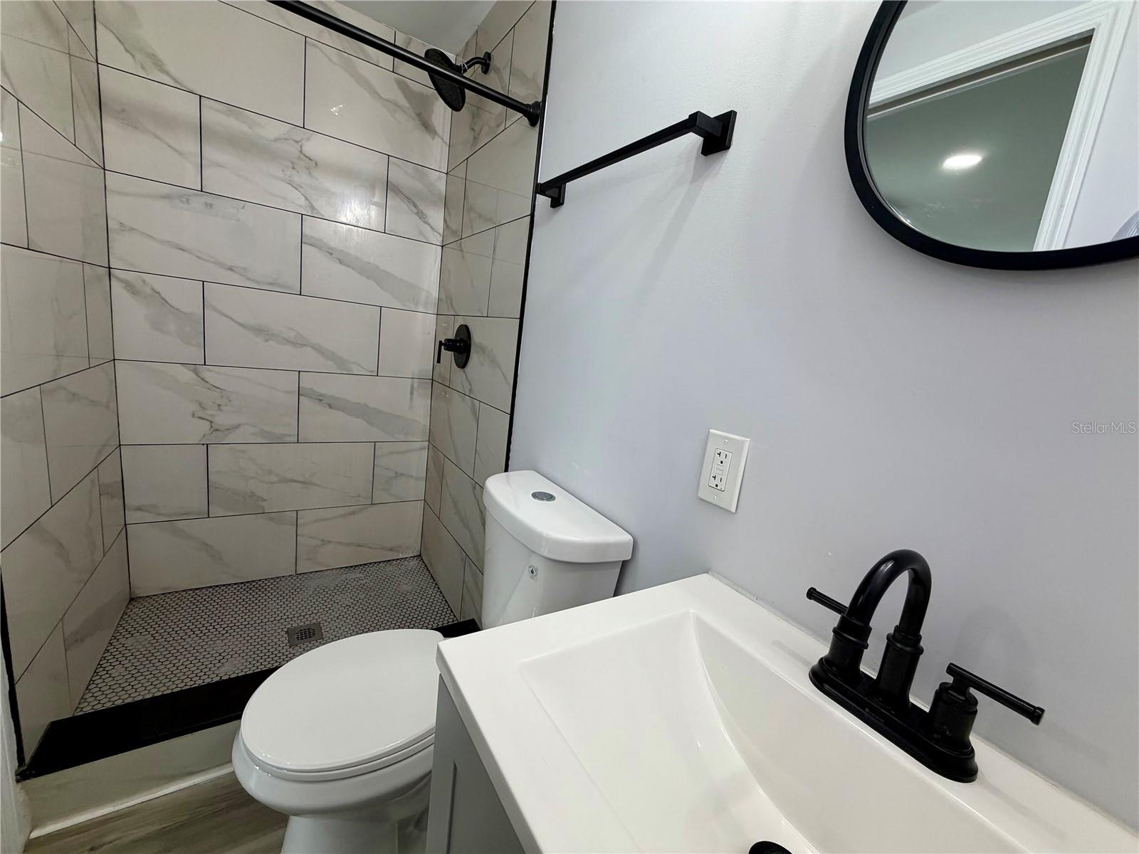 1021 E Cayuga St Property Photo 32