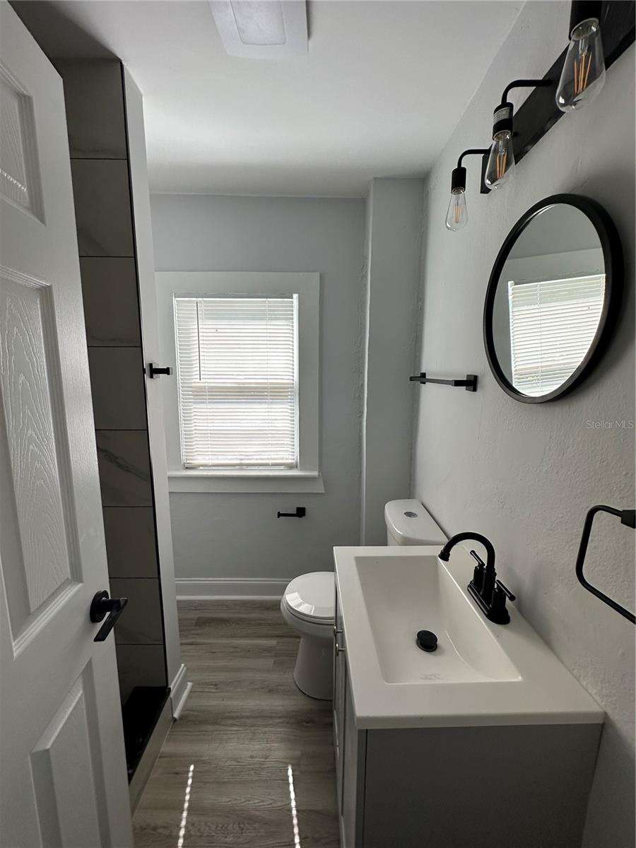 1021 E Cayuga St Property Photo 37