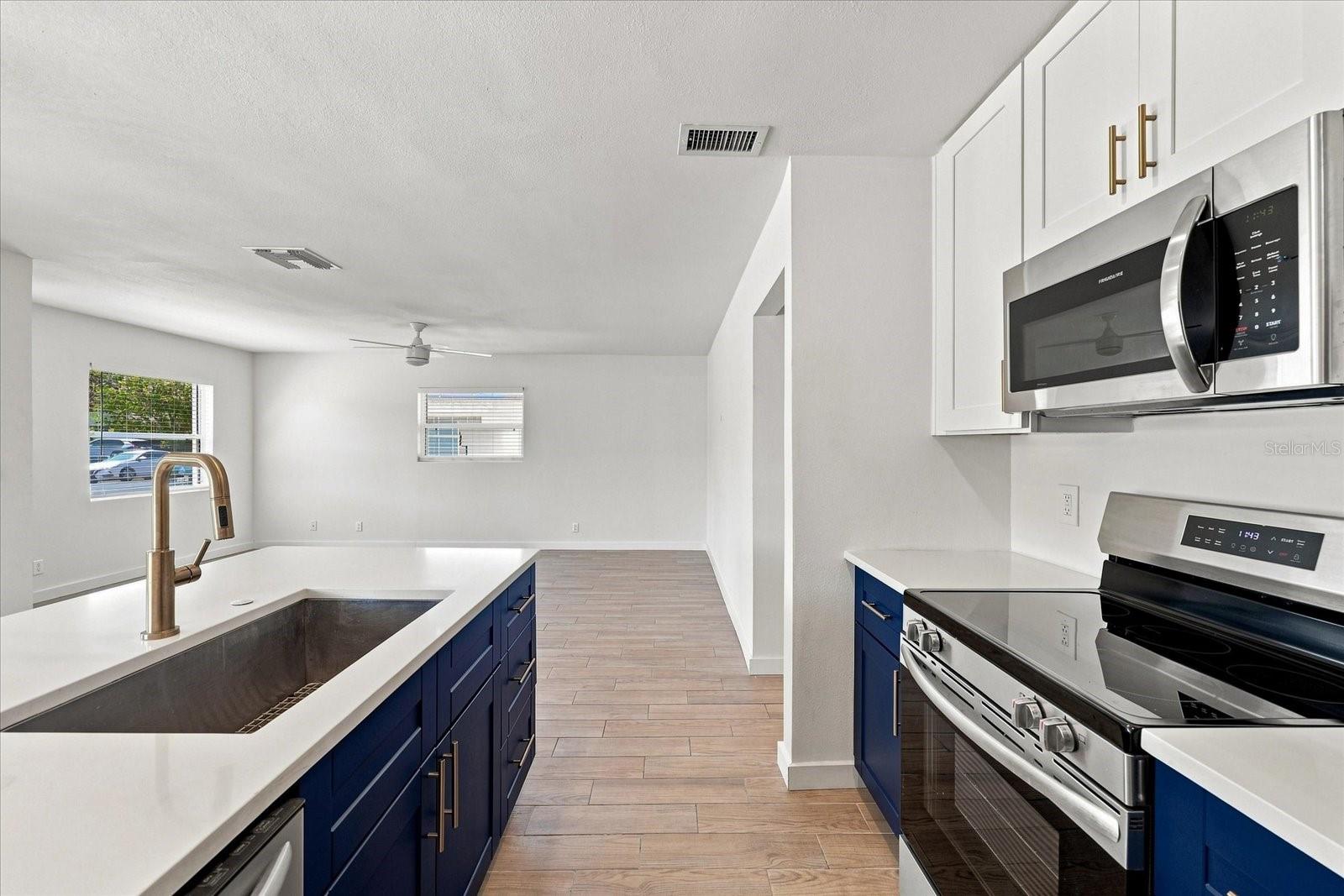 6605 S Mascotte St Property Photo 7