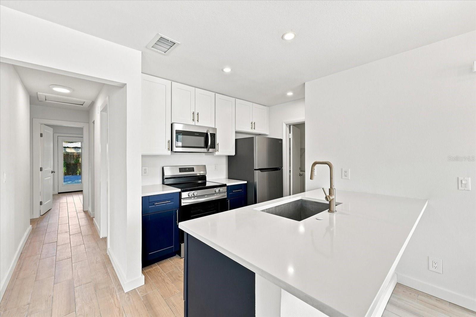 6605 S Mascotte St Property Photo 10