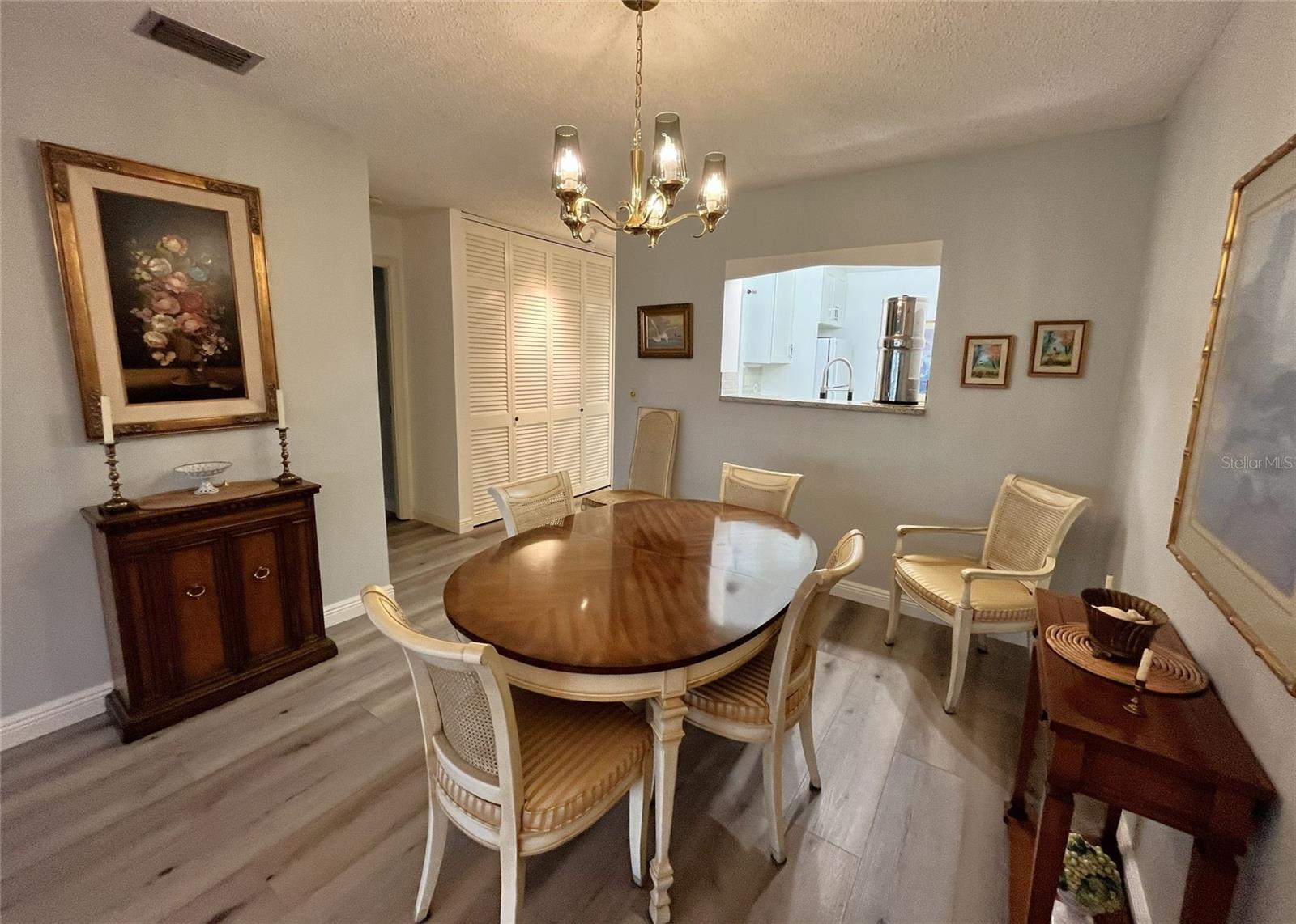 100 Bluff View Dr #211a Property Photo 11