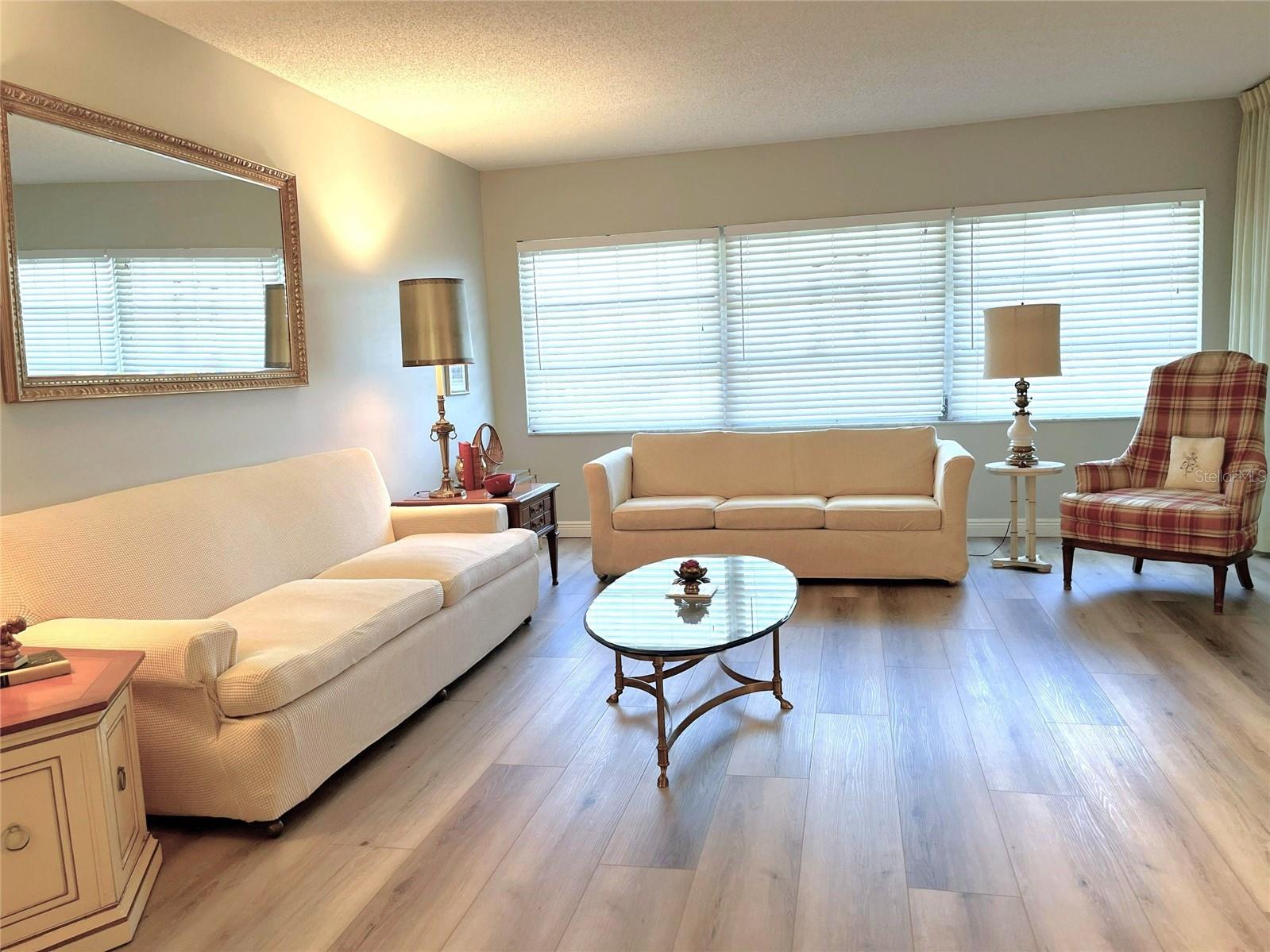 100 Bluff View Dr #211a Property Photo 12