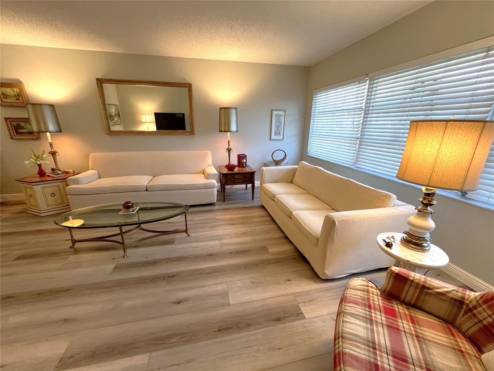 100 Bluff View Dr #211a Property Photo 13