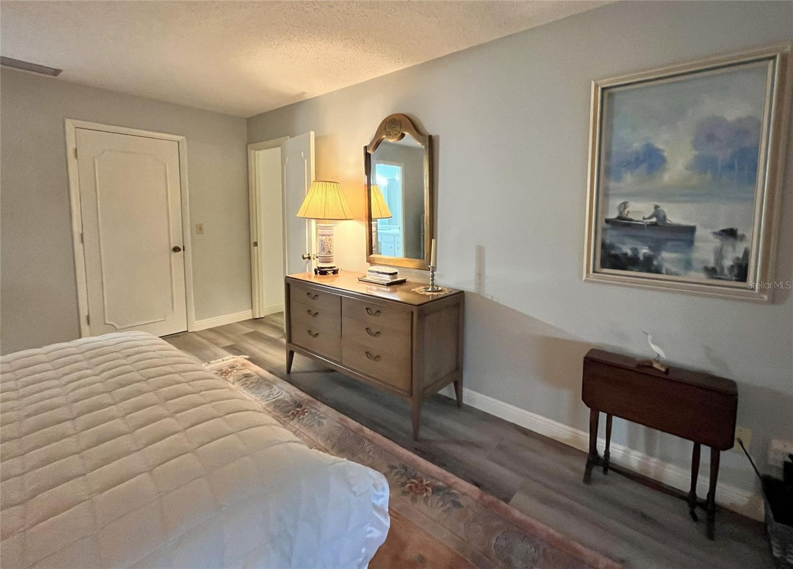 100 Bluff View Dr #211a Property Photo 19