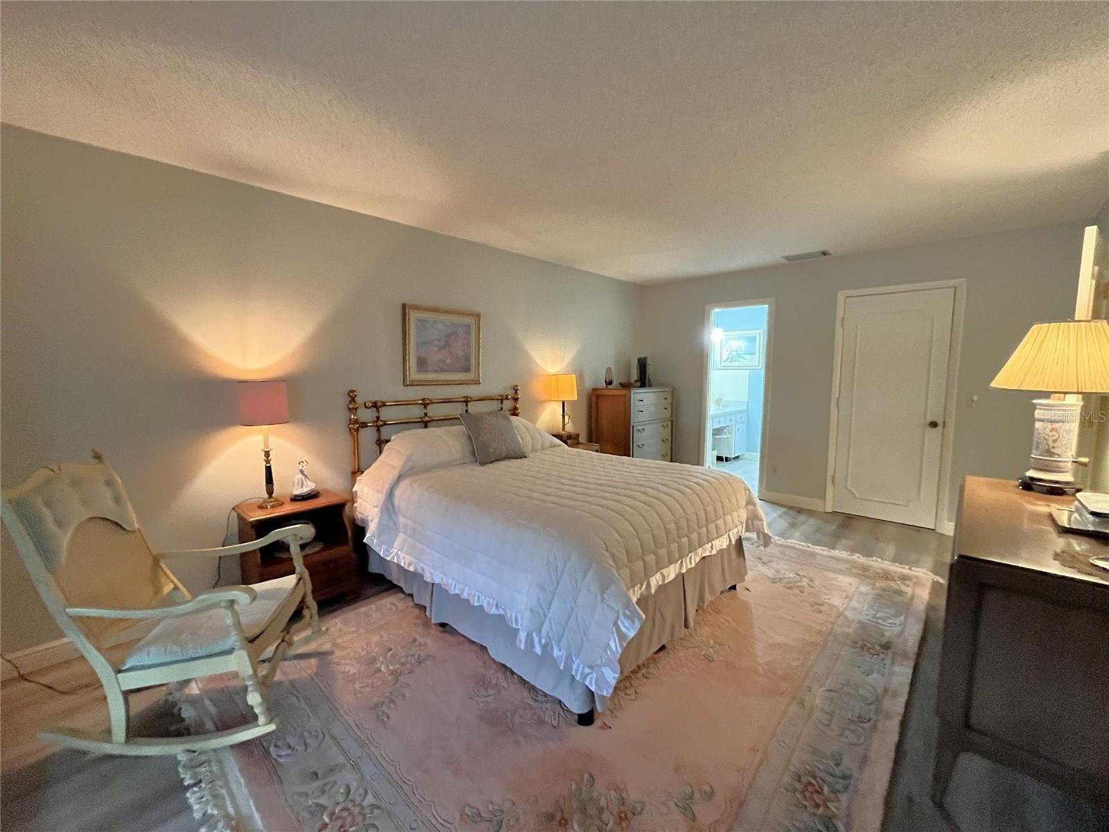 100 Bluff View Dr #211a Property Photo 21