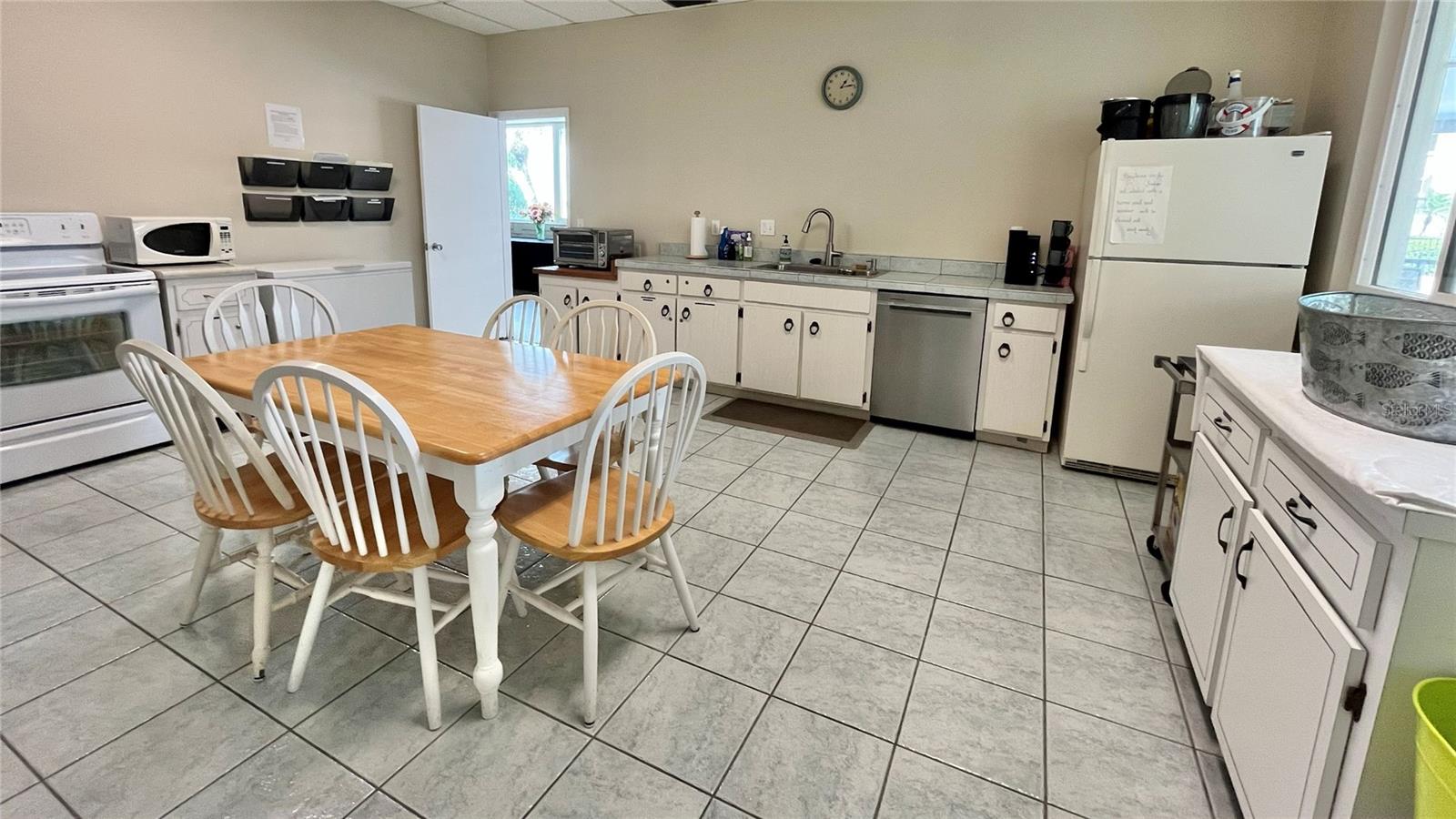 100 Bluff View Dr #211a Property Photo 32