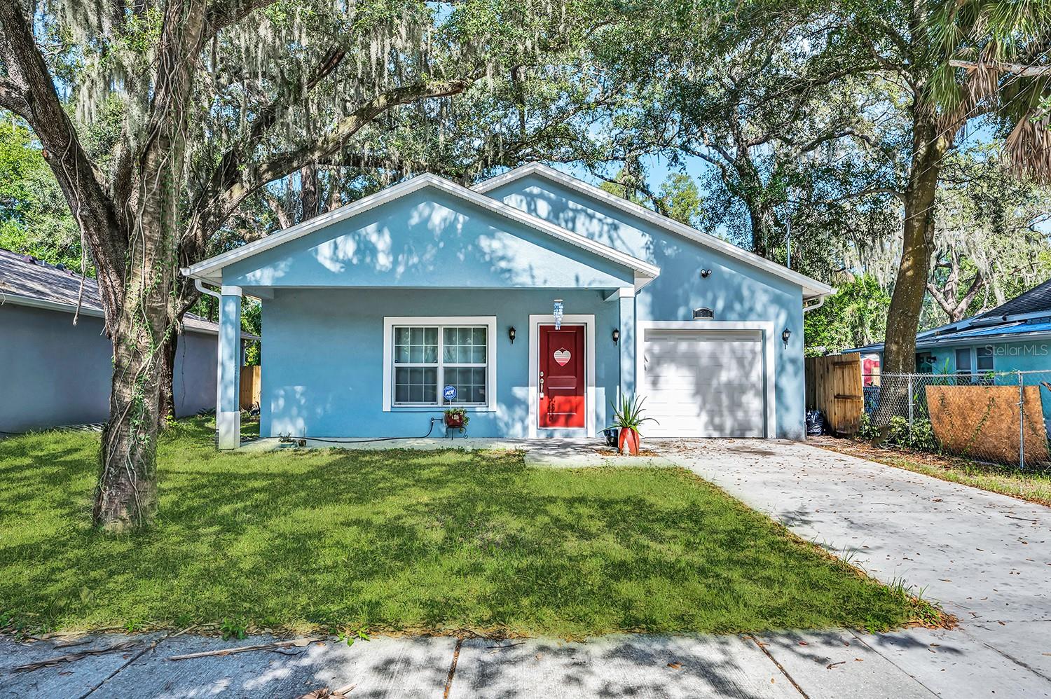 1606 E IDA ST Property Photo 1