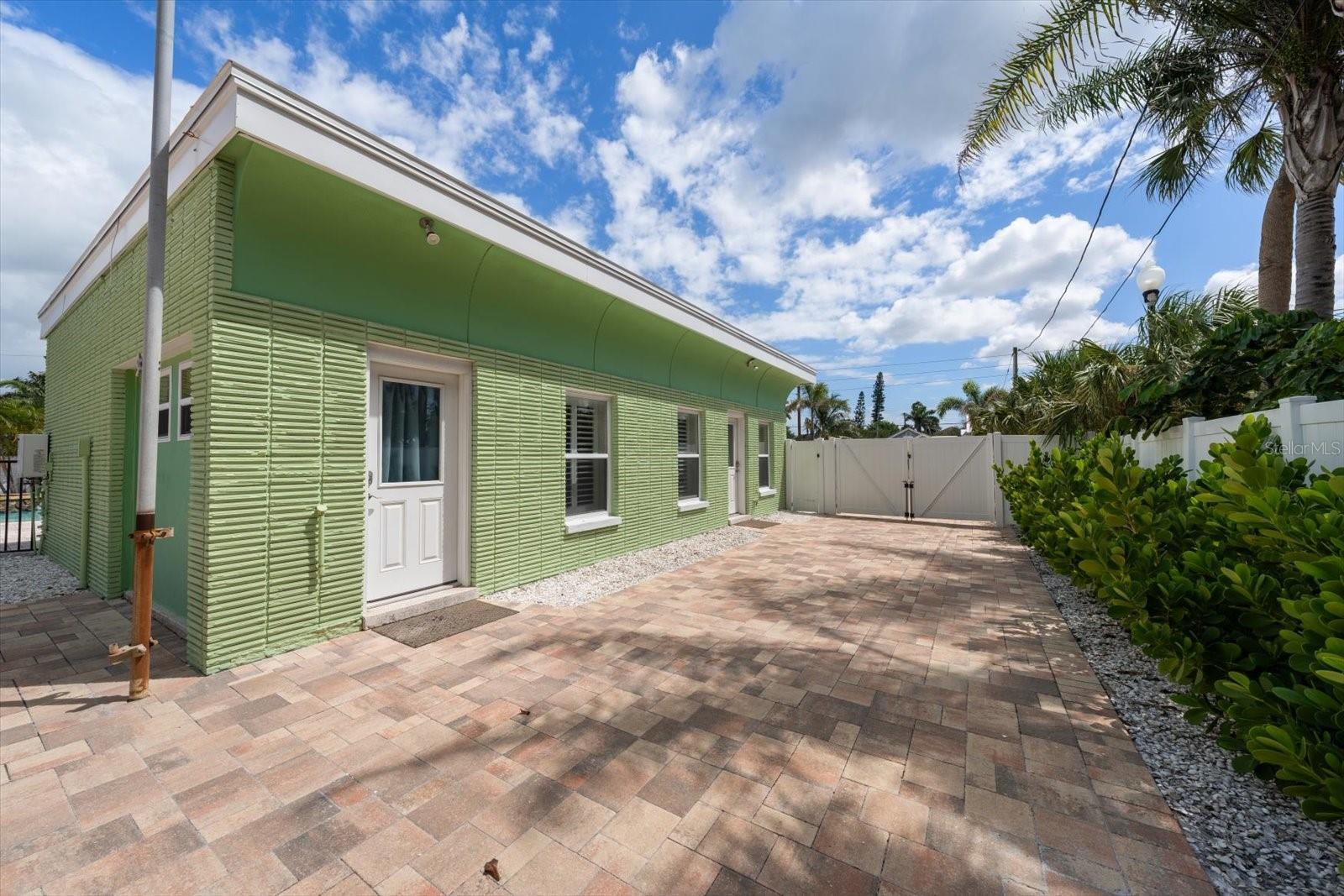 1512 Gulf Blvd Property Photo 45
