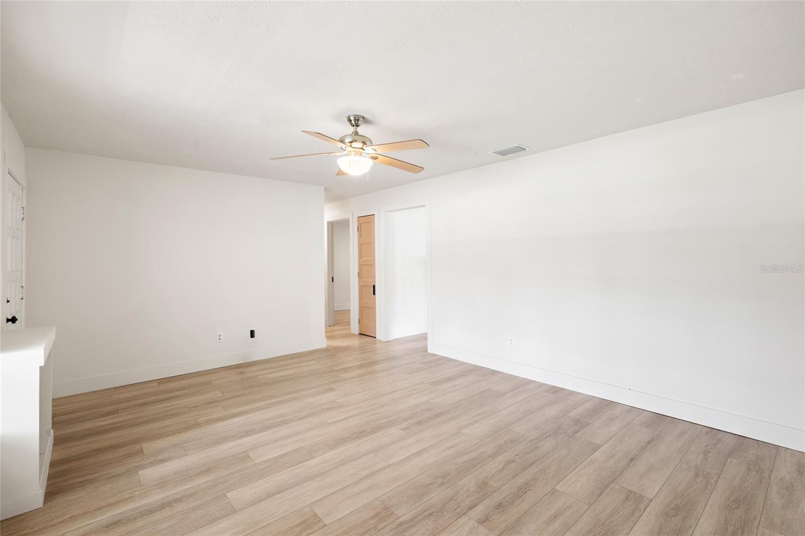 8212 Sunny Vale Pl #b Property Photo 8