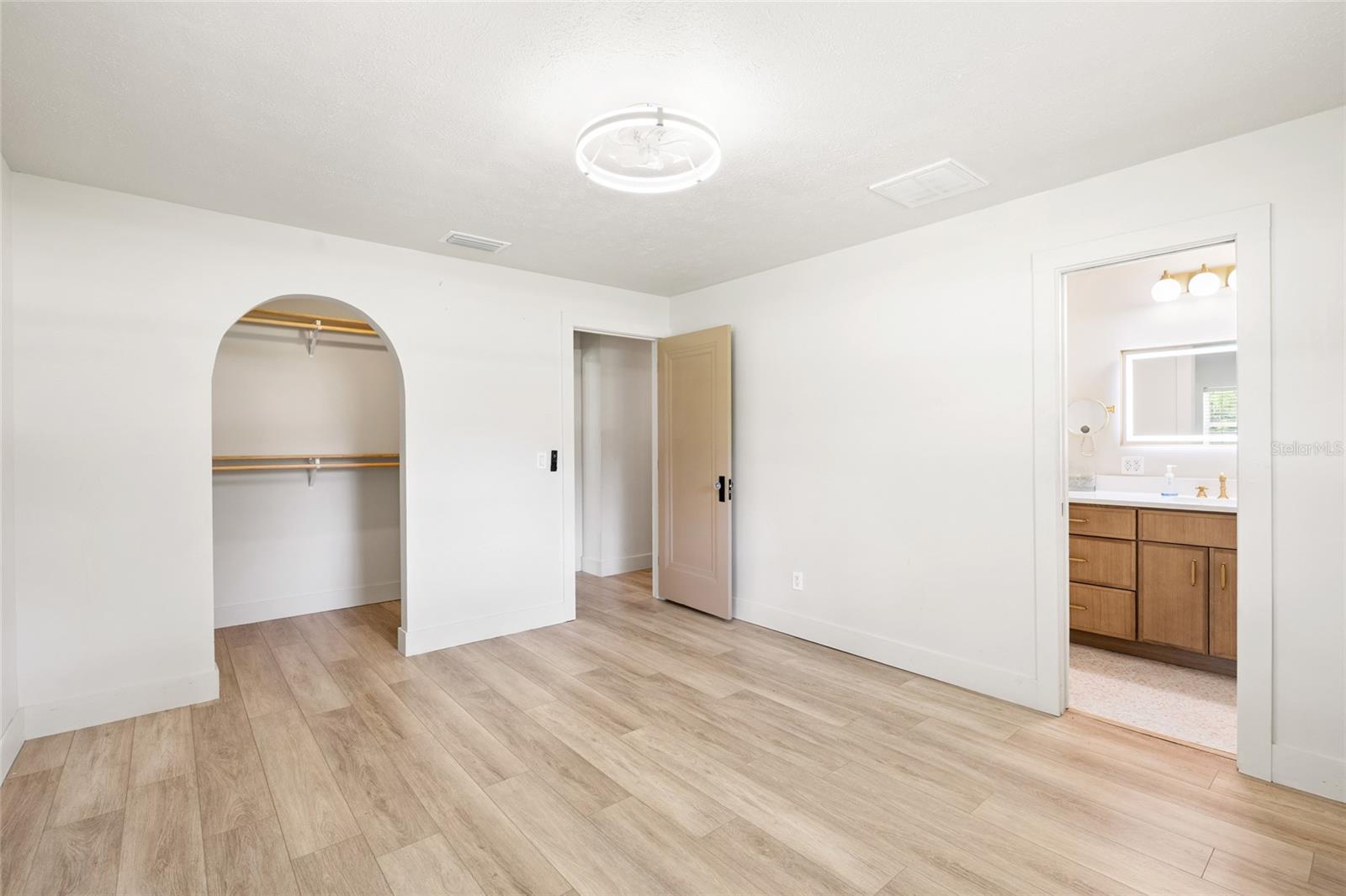 8212 Sunny Vale Pl #b Property Photo 31