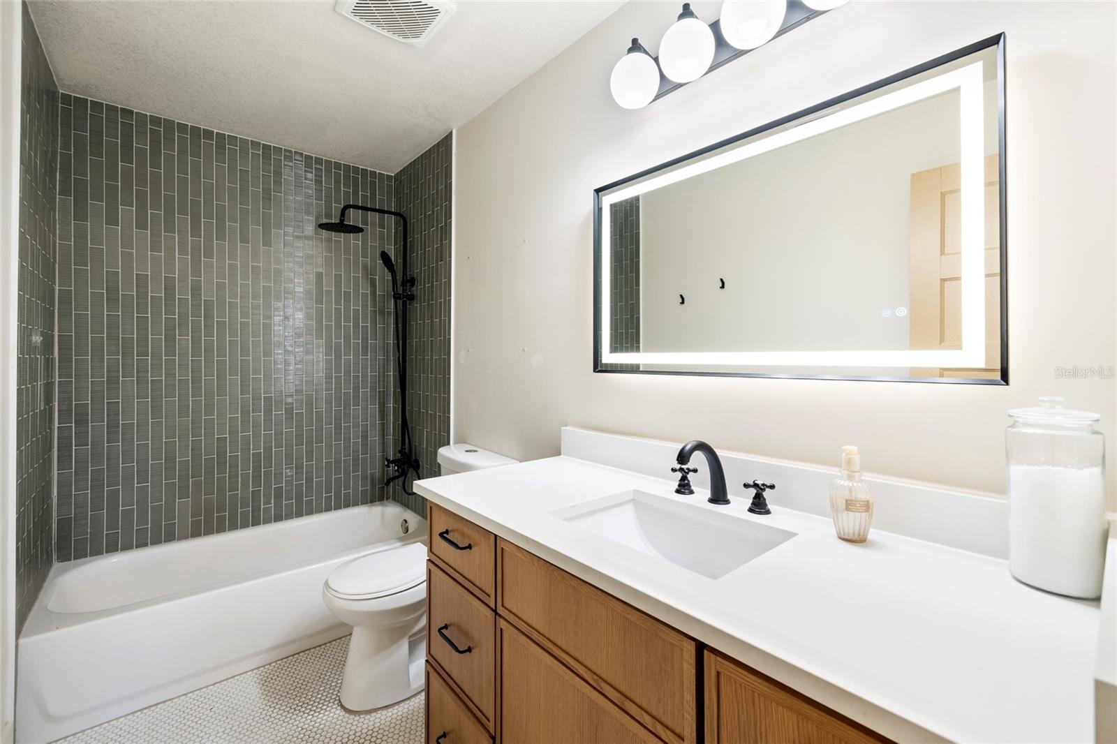 8212 Sunny Vale Pl #b Property Photo 34