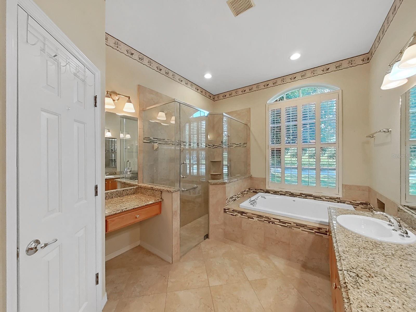 14915 Devonshire Woods Pl Property Photo 27