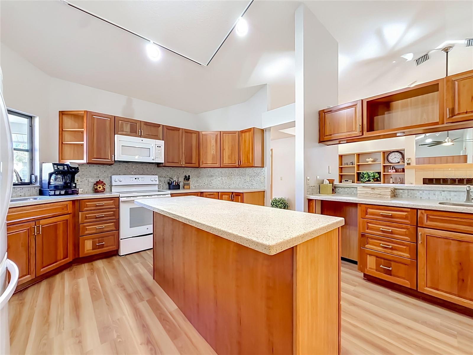 52 S Masters Dr Property Photo 18