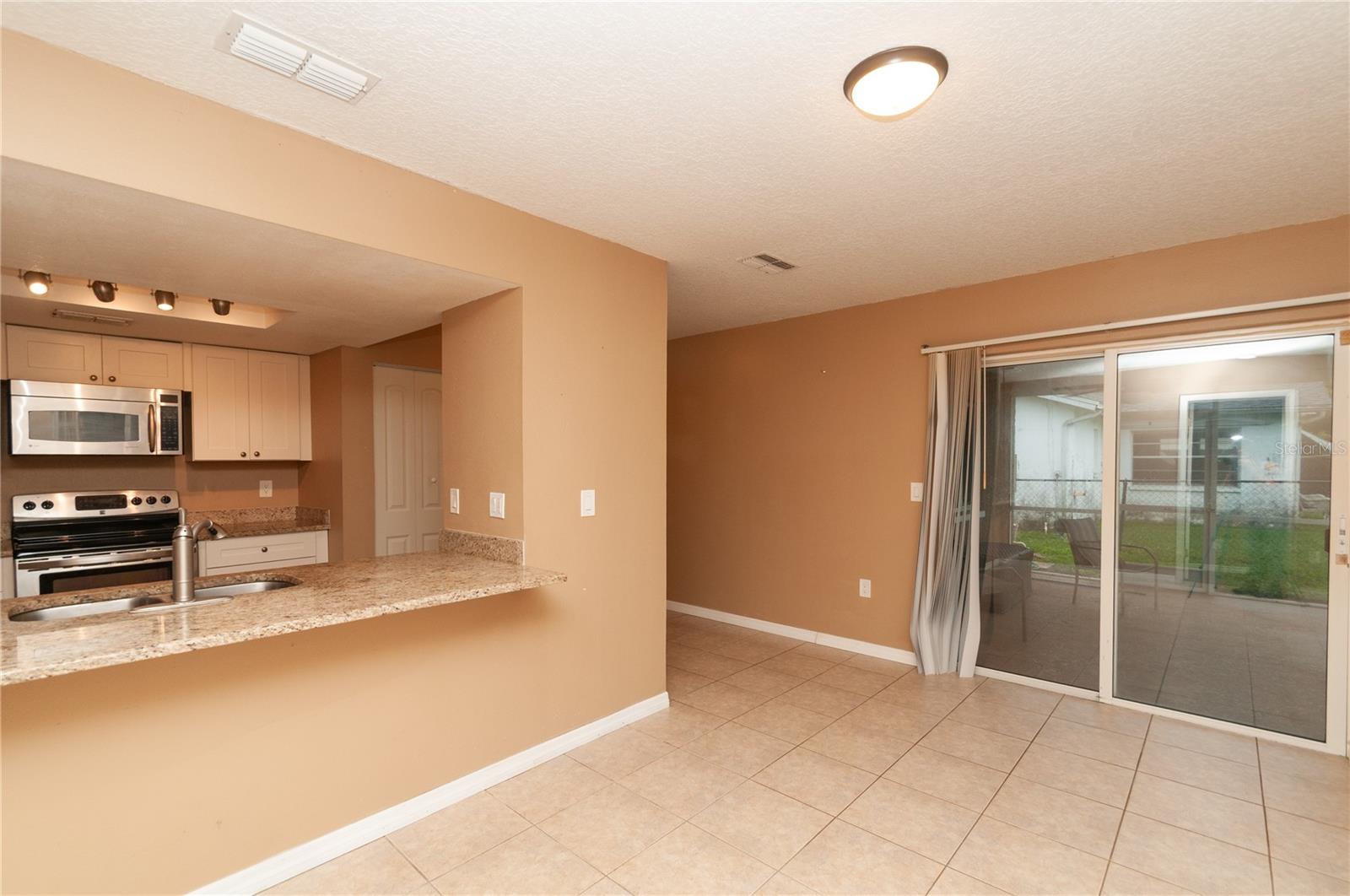 5117 Brookside Ln Property Photo 6