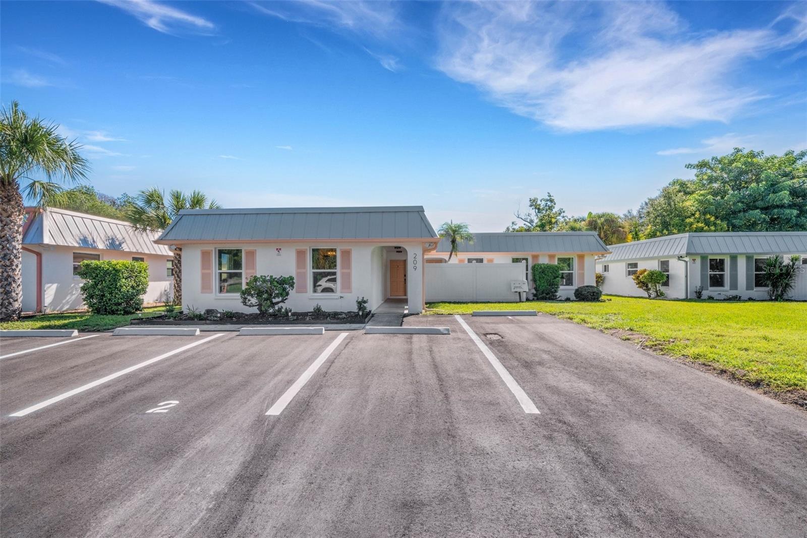 209 BEL FOREST DR #3 Property Photo 1